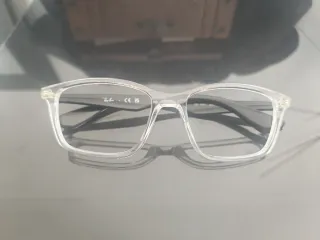 Montura de gafas Ray-Ban transparente y negras