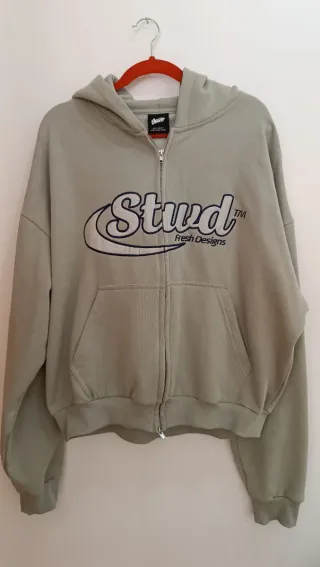 2 Sudaderas con cremallera y capucha