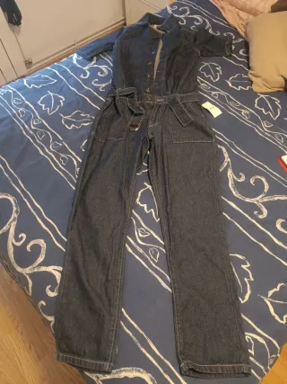 Mono vaquero nuevo con etiqueta