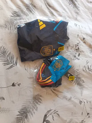Equipación España Adidas Talla S