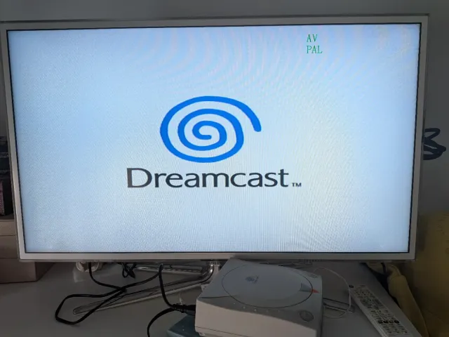 Consola Sega Dreamcast con mandos