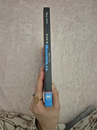 Artbook El arte de Monstruos S.A.