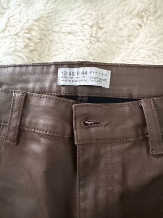 Vaqueros efecto piel