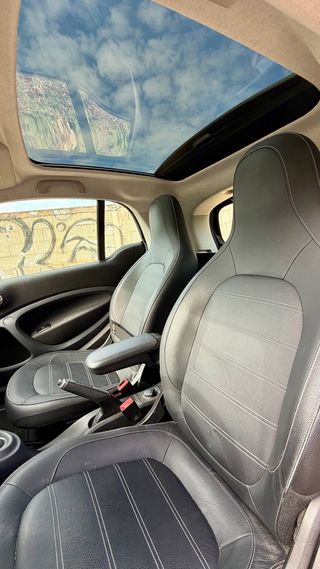 UNIDAD LIMITADA GRANATE❗️ SMART FORTWO ❗️KIT BRABUS❗️