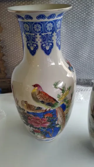 Coppia grandi Vasi Porcellana Cinesi Dipinti mano