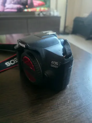 ¡¡OPORTUNIDAD!! Canon EOS 1300D + Accesorios