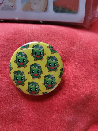 Lotto spille e cartoline Giappone