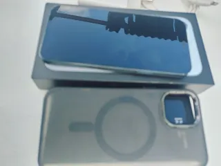 iPhone 12 Pro... 77% Batteria