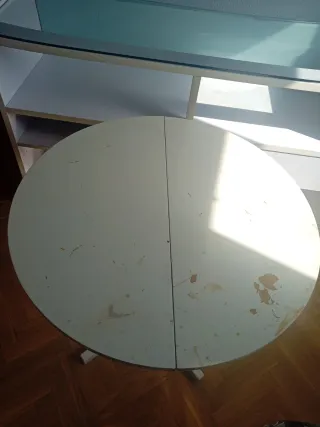 Mueble expositor con cristal y cajón