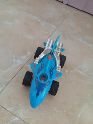 Coche Hot Wheels XL Tiburón Azul