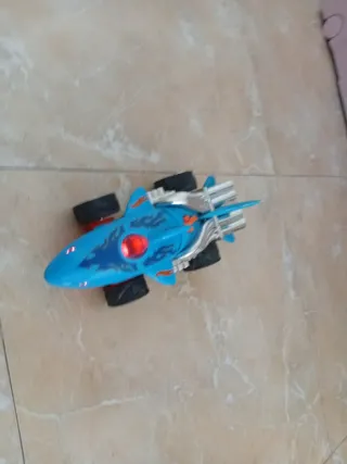 Coche Hot Wheels XL Tiburón Azul