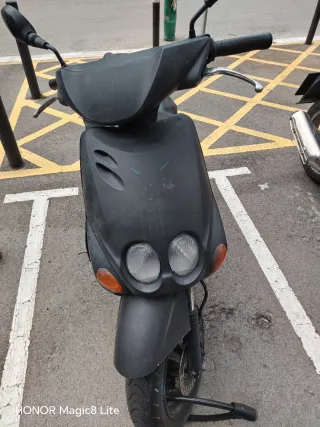 Yamaha Scooter Negra Automática