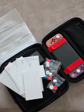 Nintendo Switch OLED Edizione Pokémon