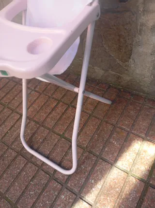 Trona para muñecos rosa