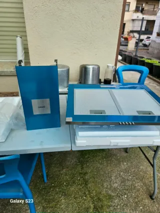 Campana extractora Cata azul