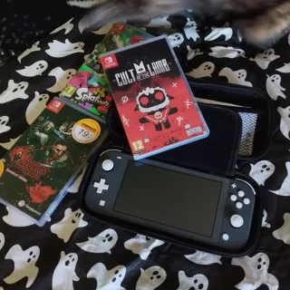 Nintendo Switch Lite Gris + Funda + 3 Juegos