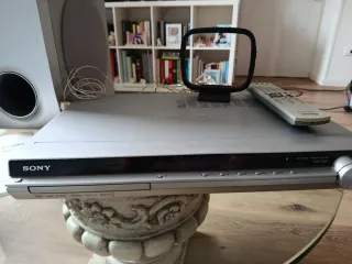 Lettore DVD Sony Radio Casse