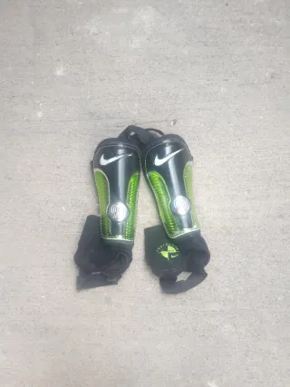 Espinilleras Nike Mercurial 90