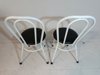 Pareja de sillas cocina de aluminio y polipiel