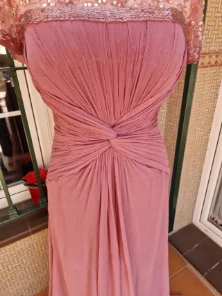 Vestido Rosa Clara Joya Espectacular  costó 780 eu