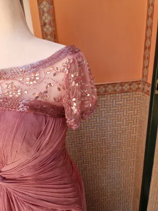 Vestido Rosa Clara Joya Espectacular  costó 780 eu