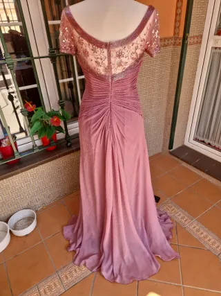 Vestido Rosa Clara Joya Espectacular  costó 780 eu