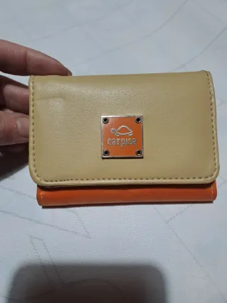 Portafoglio Carpisa Beige e Arancione