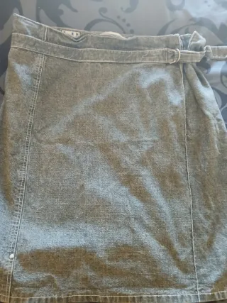 Falda midi vaquera gris azulada