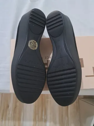 Zapatos UNISA Negros