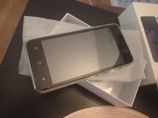 Teléfono Móvil Android 9.0 16GB