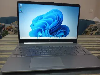 HP 15-fq2105 ns Plata