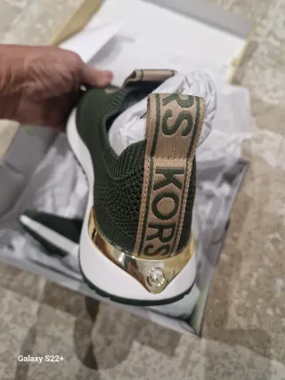 Zapatillas Michael Kors Verde y Dorado elasticas