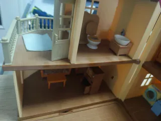 Casa Sylvanian con accesorios