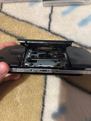Consola PSP Sony Negra + 2 Juegos