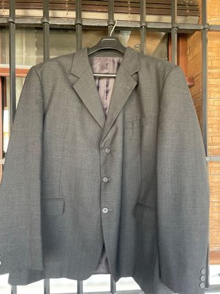 TRAJE GRIS HOMBRE COMPLETO CON CHALECO Y PANTALON