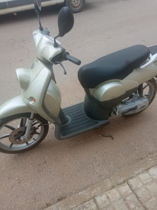 Renault Scooter Plata Automática