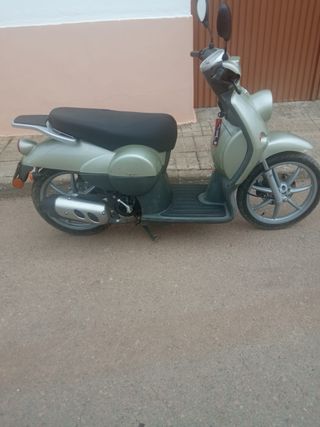 Renault Scooter Plata Automática