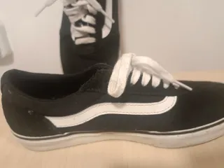 Zapatillas Vans Mujer Negras y Blancas