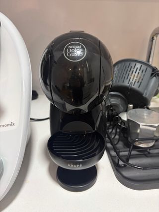 Cafetera Dolce Gusto Krups Negra