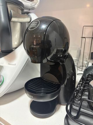 Cafetera Dolce Gusto Krups Negra