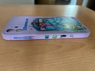 Custodia iPhone 11 Monsters & Co. Viola