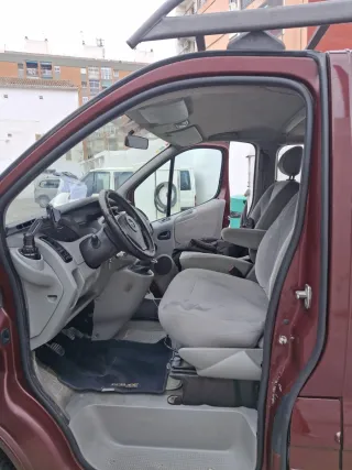 Opel Vivaro 2005