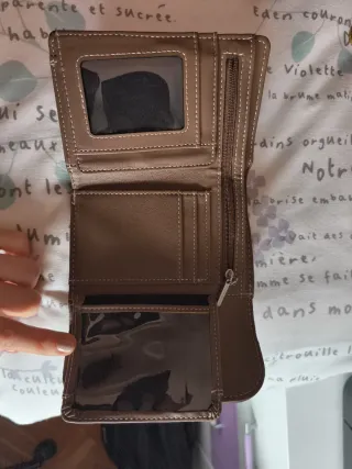 Mochila y monedero Parfois a juego