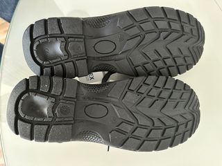 Lote Ropa Trabajo: 3 Chalecos, camisa, zapatos