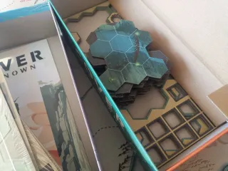 Discover Lands Unknown Juego de Mesa