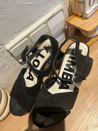 Sandalias Bimba y Lola Negras