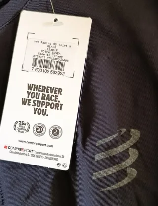 Camiseta técnica Compressport negra