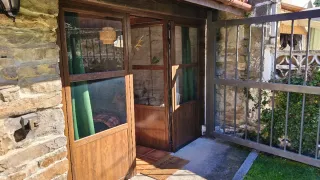 Puerta 3 hojas 2,60m alto x 2,90m ancho.