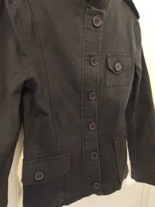 Giacca nera stile militare