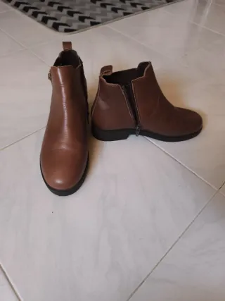 Botas de piel marrones
